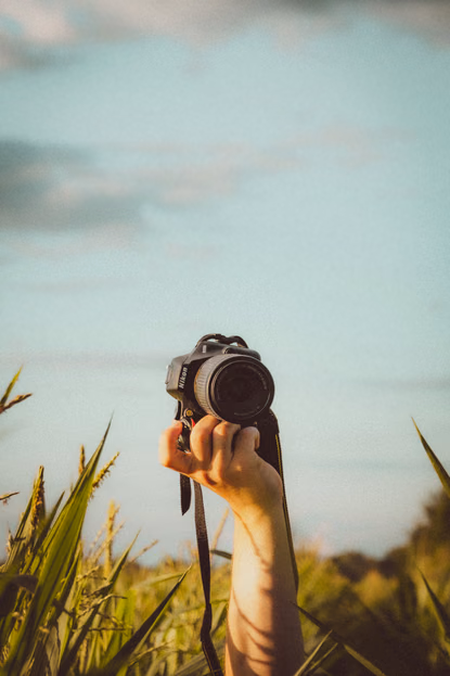Cover image for What Your Wedding Photographer Won’t Tell You About Candid Moments